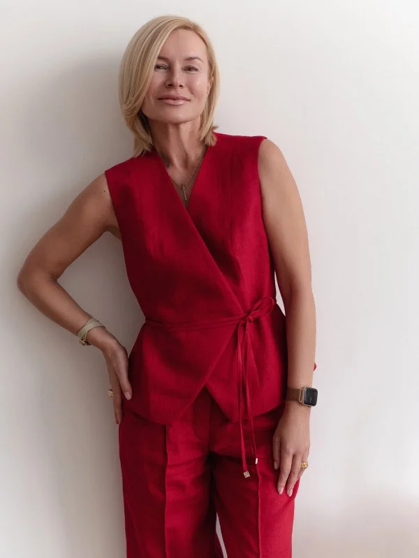 Жилет с поясом цвет Шардоне - в фирменном магазине спортивной одежды Brillante.by