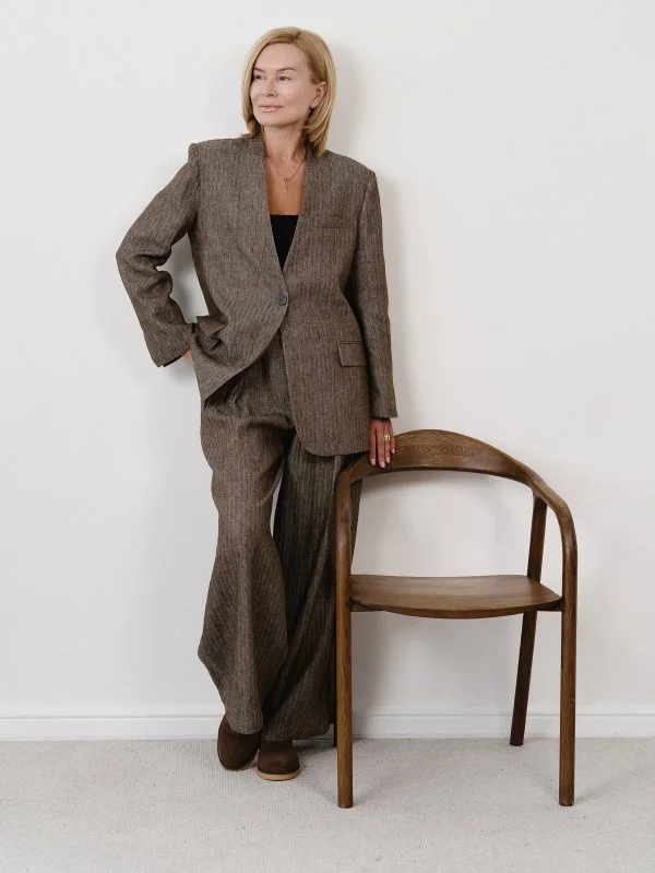 Пиджак без воротника цв.коричневый , рис. елочка - в фирменном магазине спортивной одежды Brillante.by