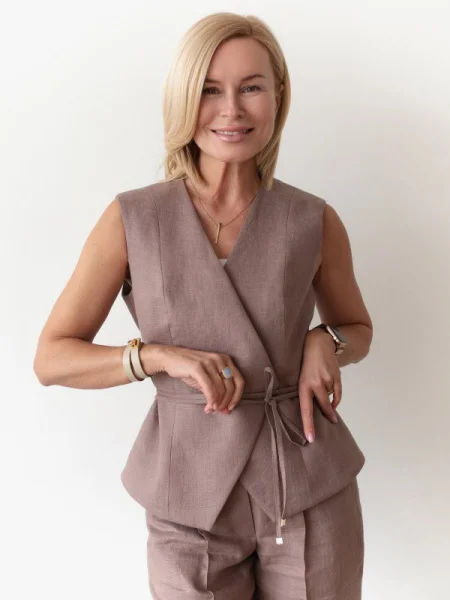 Жилет с поясом цвет Сливочное какао - в фирменном магазине спортивной одежды Brillante.by