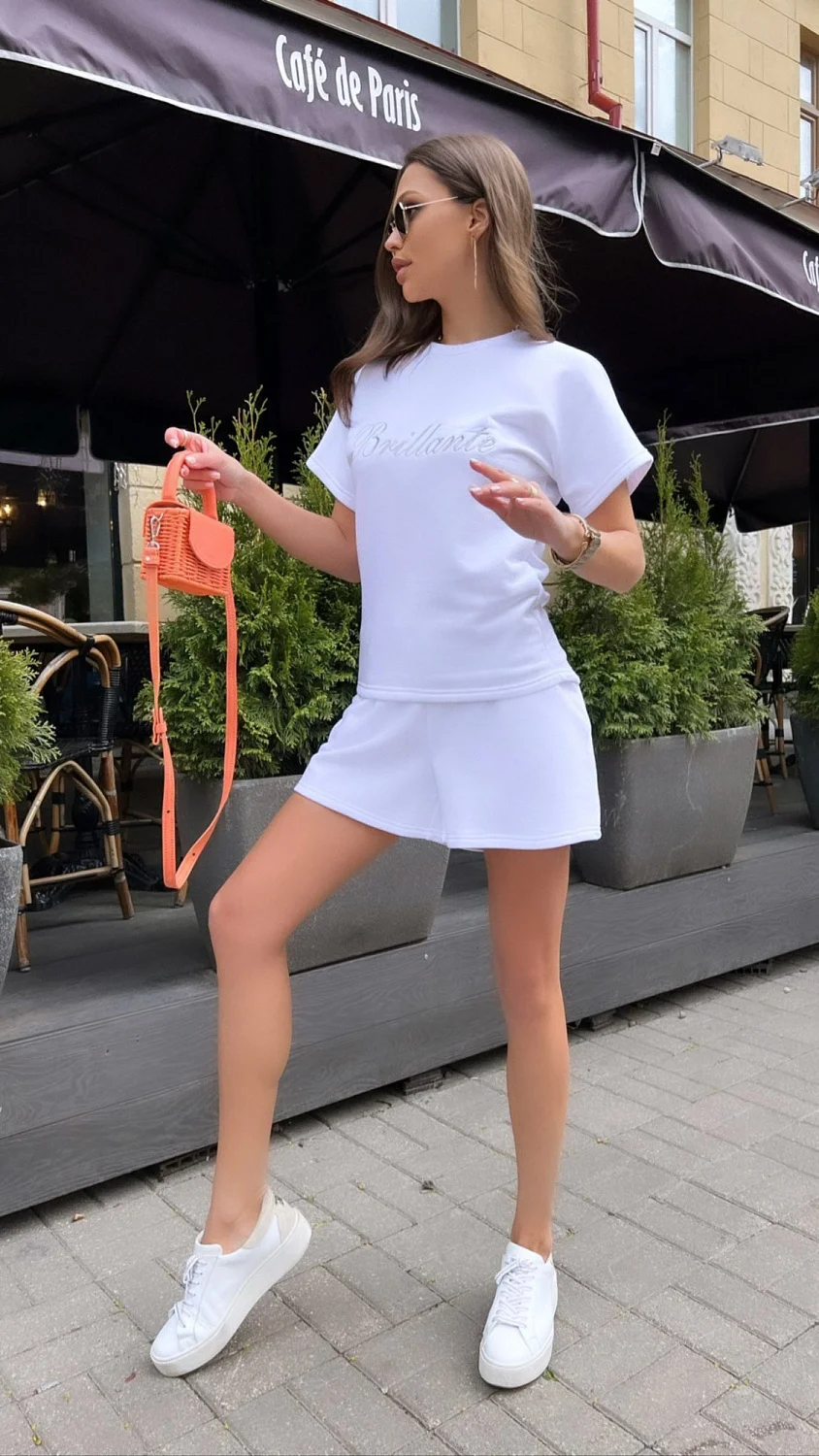 Костюм женский с шортами Белый