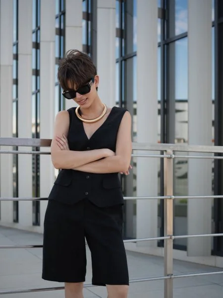 Бермуды льняные цвет черный - в фирменном магазине спортивной одежды Brillante.by