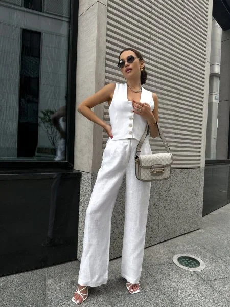 Костюм с жилетом цвет Белый   - в фирменном магазине спортивной одежды Brillante.by