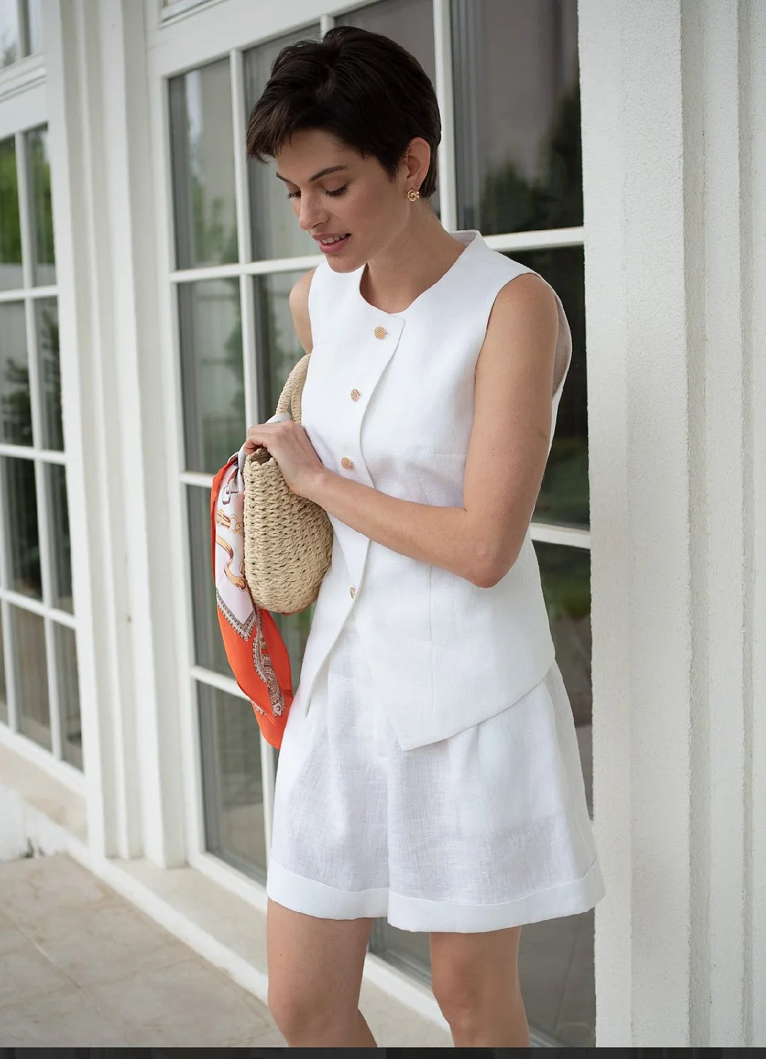 Шорты с отворотом цвет белый