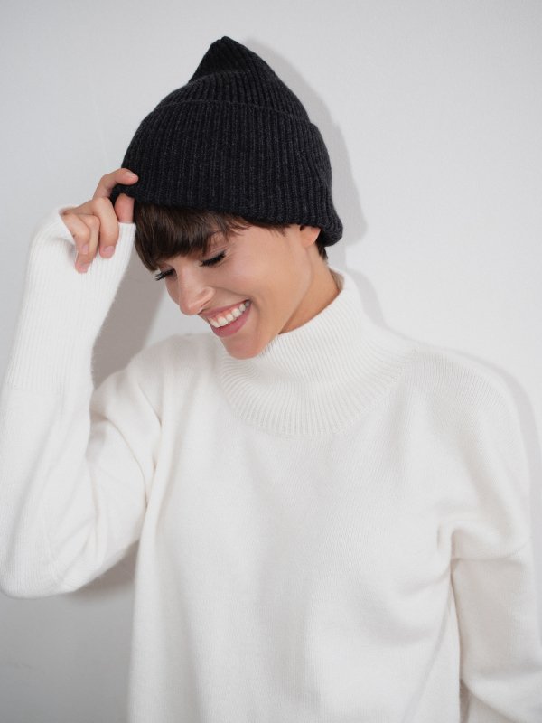 Шапка цвет Графит - в фирменном магазине спортивной одежды Brillante.by